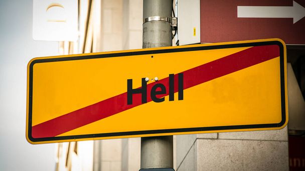 Rua Assine a Direção Caminho para o Céu versus Inferno
 - Foto, Imagem