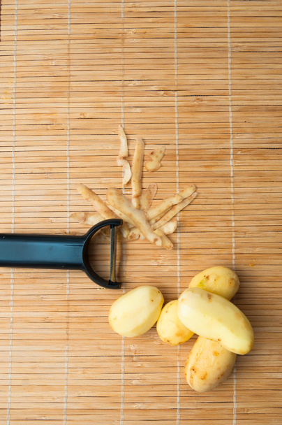 Čerstvě oloupané brambory - Fotografie, Obrázek