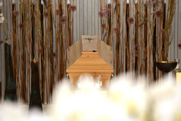 Coffin στο νεκροτομείο του St. Martin, Linz, Άνω Αυστρία, Αυστρία, Ευρώπη - - Φωτογραφία, εικόνα