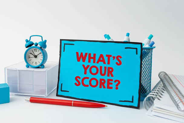 Kézírás jel What S Your Score kérdés. Word Written on Tell Personal Egyéni Értékelés Átlagos eredmények Statisztikák Rendes Munkaterület Beállítás Íróasztal Eszközök és berendezések Időgazdálkodás - Fotó, kép