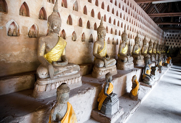 Ancient Buddha sculptures - Foto, imagen