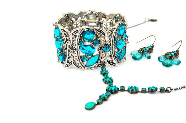 Ожерелье, браслет и серьги
 - Фото, изображение