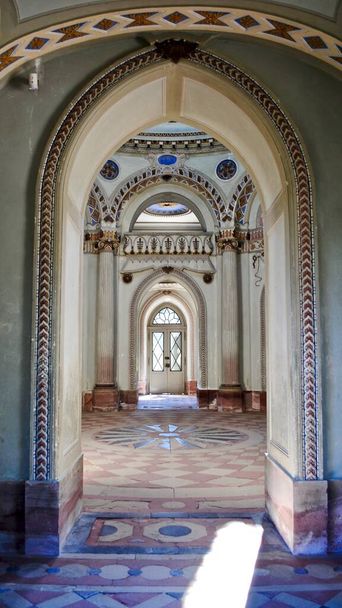 Schwetzingen, Almanya 'nın Baden-Wrttemberg eyaletinde yer alan bir saray. Cami (Almanca: Moschee), Almanya 'da moda olan bir Türk tarzında inşa edildi. - Fotoğraf, Görsel