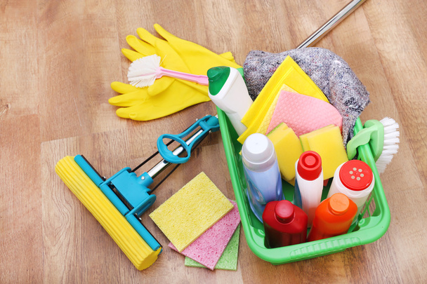 Productos y herramientas de limpieza
 - Foto, imagen