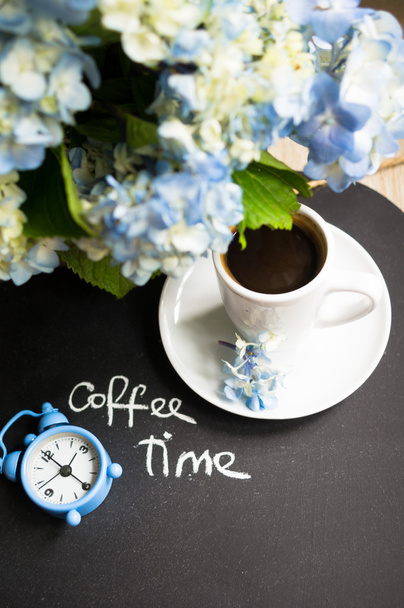 Mattina caffè tempo
 - Foto, immagini