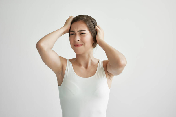 женщина с проблемами со здоровьем головной боли депрессивный стресс - Фото, изображение