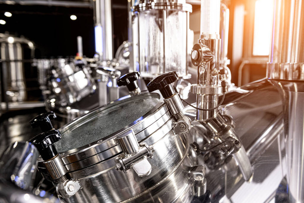 Craft beer brewing equipment in privat brewery - Foto, Imagem