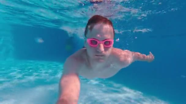 Homem Selfie subaquático - Filmagem, Vídeo