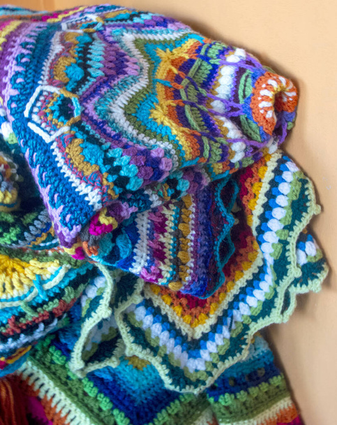 Couvertures en laine colorée formant un fond - Photo, image