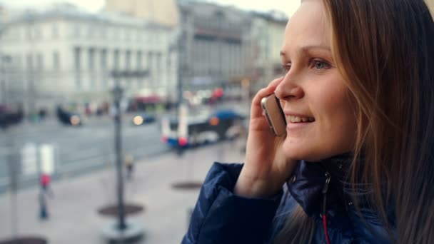 Emotional woman having a phone talk - Footage, Video