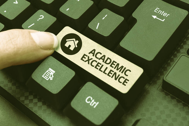Text caption presenting Academic Excellence. Business idea Achieving high grades and superior performance Typing New Blog Contents, Writing Movie Scripts, Creating Computer Codes - Foto, afbeelding
