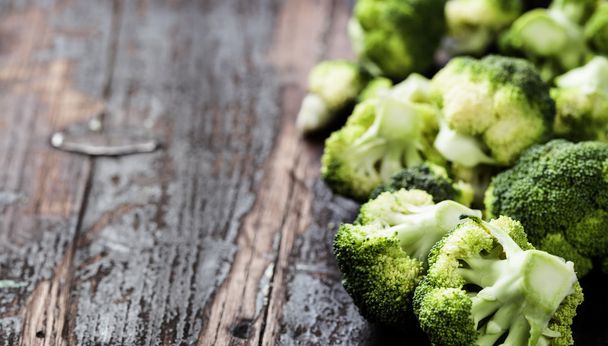 fresh green broccoli - Фото, изображение