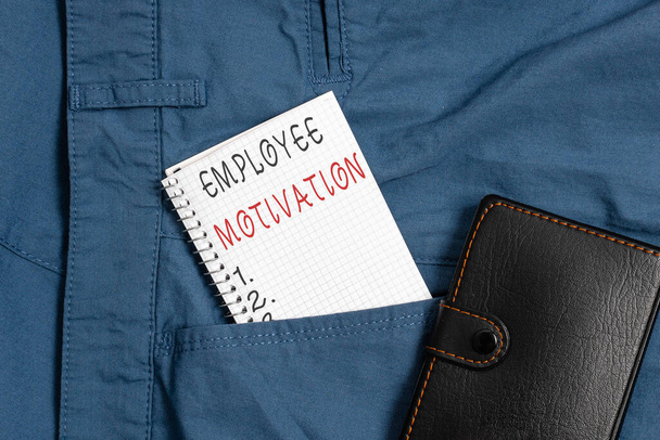 Inspirace s nápisem Motivace zaměstnance. Koncepce znamená Energie, kterou společnost s pracovníky přinést do své práce myšlení nové jasné nápady obnovení tvořivosti a inspirace - Fotografie, Obrázek