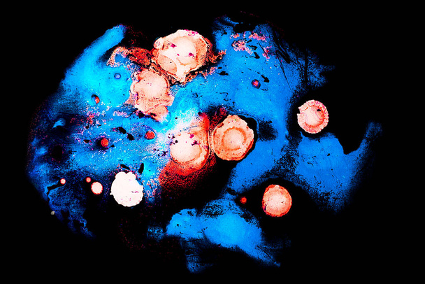 μαύρο, κόκκινο, μπλε, Μελάνι, χρώμα, Closeup αφηρημένο φόντο ζωγραφική. Βαφή πετρελαίου υψηλής υφής. - Φωτογραφία, εικόνα