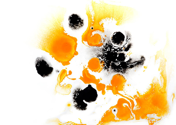 Tusz olejny, farba, abstrakcja. Zbliżenie czarny, żółty abstrakcyjny narysować tło malarstwo. Farby olejne o wysokiej fakturze - Zdjęcie, obraz