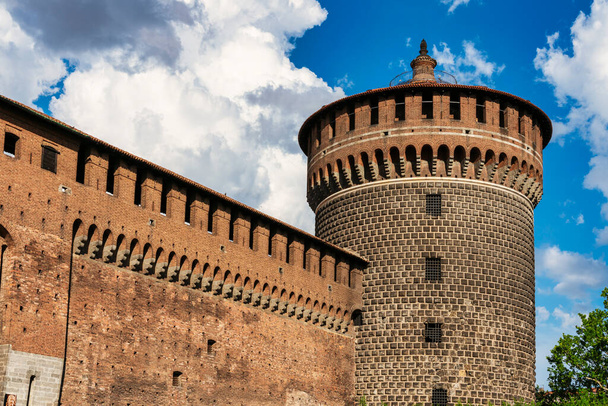 Sforzan herttuoiden linna Milanon kaupungissa, Lombardiassa, Italiassa - Valokuva, kuva