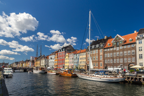 Nyhavn, een waterkant in Kopenhagen, Denemarken - Foto, afbeelding