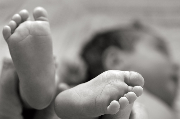 Neugeborenes Baby - Füße - Foto, Bild