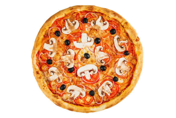 παραδοσιακή ιταλική πίτσα με ζαμπόν και κοτόπουλο, πασπαλισμένη με bb - Φωτογραφία, εικόνα