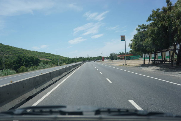 National road to Nha Trang - Zdjęcie, obraz