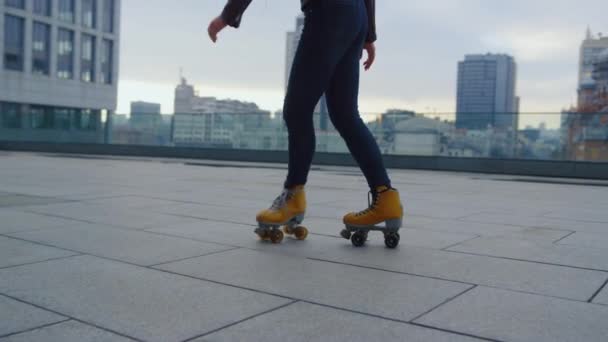 Hipster girl on rollerblades dancing outdoor. Woman dancing on roller skates. - Footage, Video
