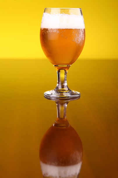 lasillinen olutta - Valokuva, kuva