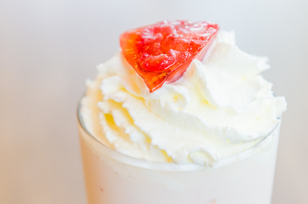 Strawberry smoothie - Foto, afbeelding