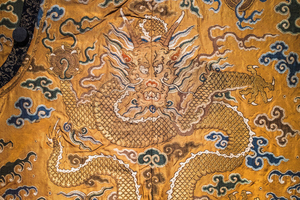 Royal Dragon pattern of the clothes of the Ancient Chinese Emperor, close up pattern texture - Φωτογραφία, εικόνα