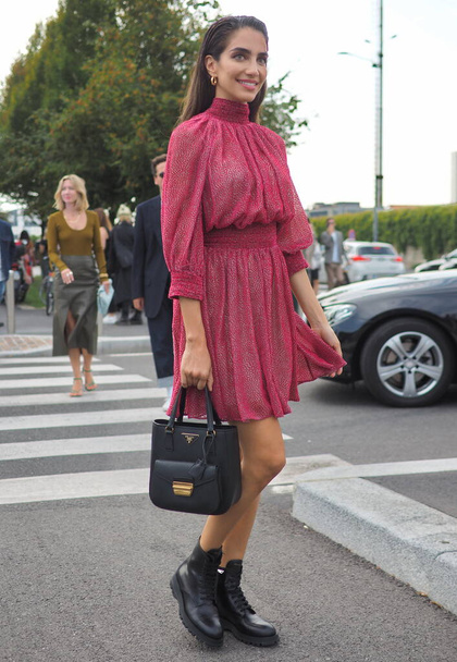 Fashion blogger street style outfit before Prada fashion show during Milan fashion week Spring/Summer - Foto, afbeelding