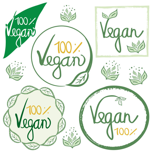 ビーガン自然食品の概念.緑の黄色の白いベクトルラベルのセットドアの手描きのレタリング。ステッカー、異なる塗装葉フレームのスタンプデザイン。エコ、生、バイオヘルシーな食事のコンセプト - ベクター画像