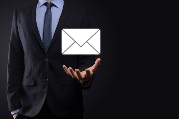 Email and user icon,sign,symbol marketing or newsletter concept, diagram.Sending email.Bulk mail.Email and sms marketing concept. Scheme of direct sales in business. List of clients for mailing - Foto, Imagem