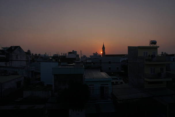 Sonnenaufgang in der Stadt - Foto, Bild