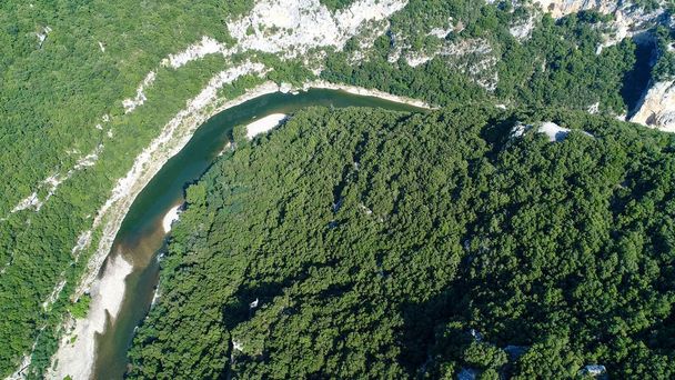 Ущелья Ардеш во Франции вид с воздуха - Фото, изображение