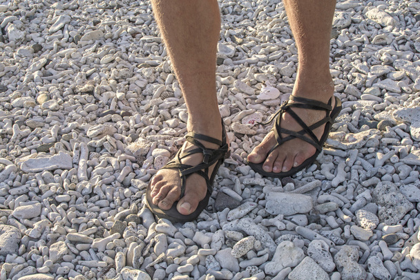 Walking v sandálech na pláži - Fotografie, Obrázek