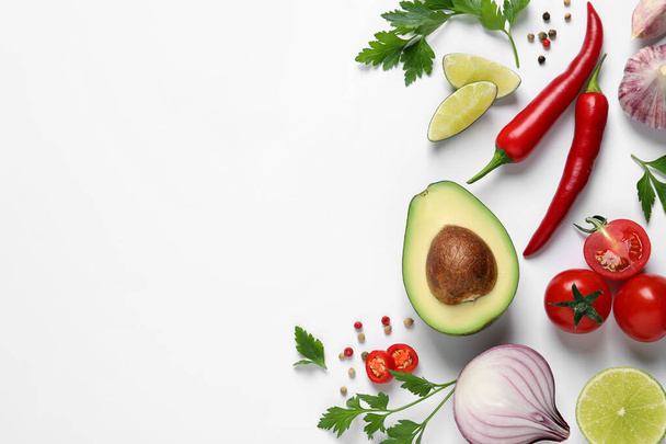 Fresh guacamole ingredients on white background, flat lay. Space for text - Fotografie, Obrázek