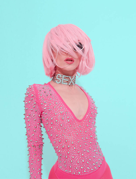 Disco Sexy Woman. Pink retro vibes. Back in 80s look. Clubbing glamour style - 写真・画像