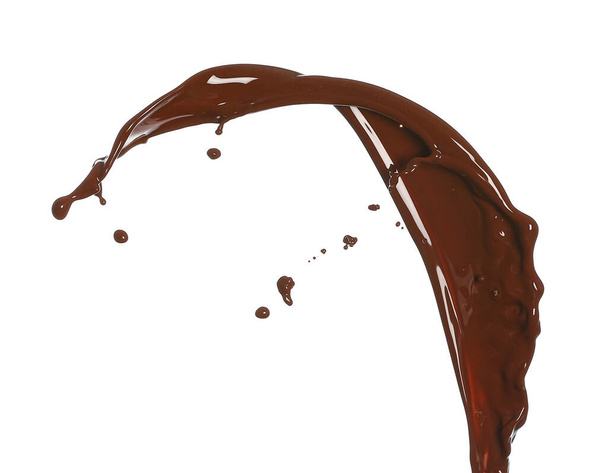 Plons warme chocolademelk op witte achtergrond - Foto, afbeelding