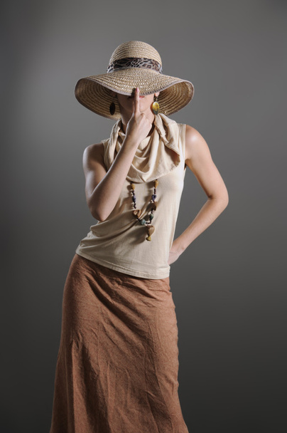 fashion model wearing a hat  - Foto, afbeelding