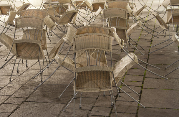 Chaises de café pliées
 - Photo, image