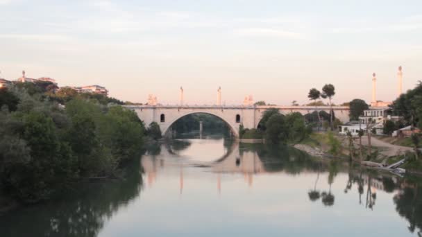 Flaminio hídon, a Tiberis-folyó - Felvétel, videó