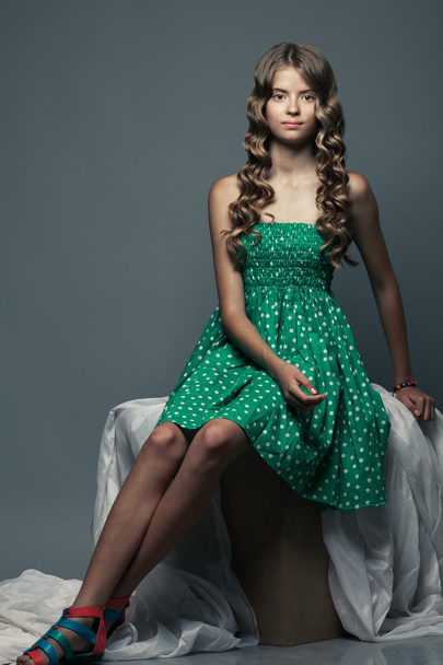 Modern Mona Lisa concept. Beautiful girl in green dress and red  - Φωτογραφία, εικόνα