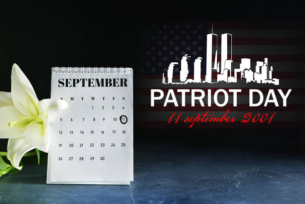 2001年9月11日のテロ攻撃による犠牲者に対する国民の祈りと追悼の日の記念カード - 写真・画像