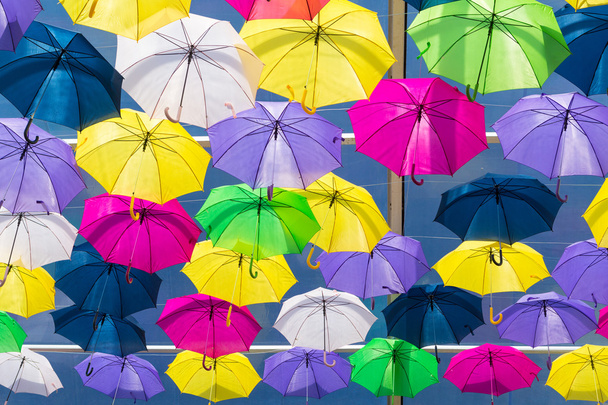 deštníky zbarvení oblohy - Fotografie, Obrázek