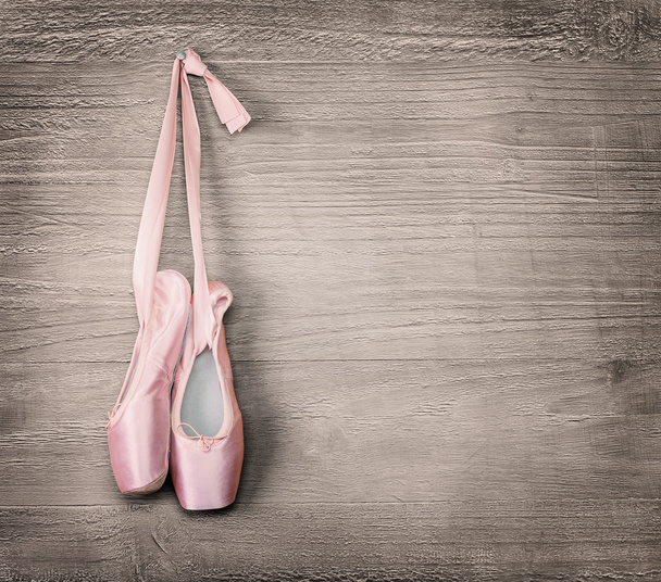 new pink ballet shoes - 写真・画像