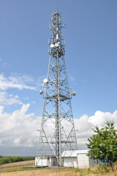 telecommunicatie toren - Foto, afbeelding