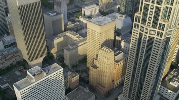 повітряних хмарочос вид на центр міста Сіетл фінансового центру - Кадри, відео