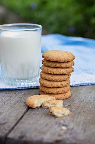 cookies and milk - Fotó, kép