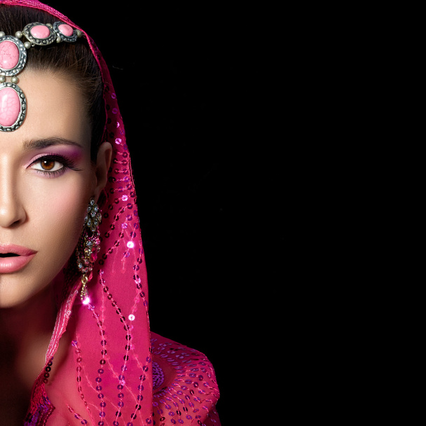 krása etnické žena - Fotografie, Obrázek