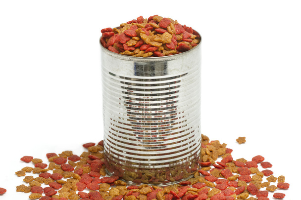 Alimentos para perros secos en lata de metal, comida para mascotas
  - Foto, Imagen