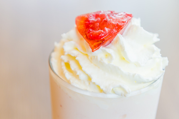 Strawberry smoothie - Foto, afbeelding
